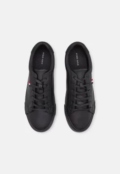 Pier One Unisex - Sneakers Laag - Black 11 Pier One Unisex - Sneakers Laag - Black -Pier One 3373b81dbbea42b3a3cf1476f6dea27d