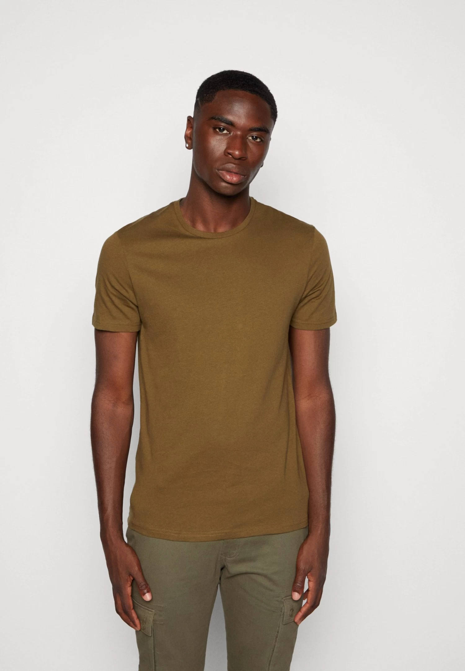 Pier One Unisex 5 Pack - T-Shirt Basic - Black /Dark Blue/Dark Green 9 Pier One Unisex 5 Pack - T-Shirt Basic - Black /Dark Blue/Dark Green - Afbeelding 7