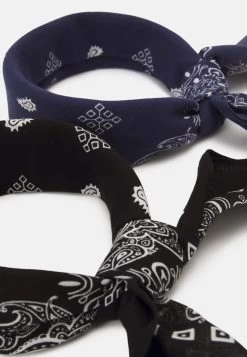 Pier One Unisex - Halsdoek - Black/Blue/Red -Pier One 66e168c6722f4bf0af91d5df654b1082