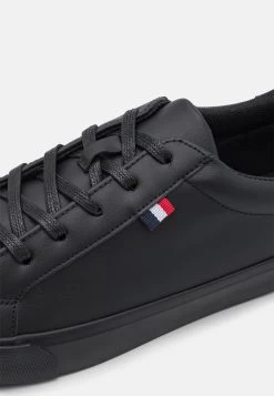 Pier One Unisex - Sneakers Laag - Black 13 Pier One Unisex - Sneakers Laag - Black -Pier One 6e36972564914bfea36b8c5d9e0ffb4b