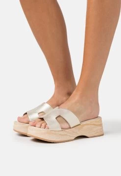 Pier One Leather - Clogs - Gold