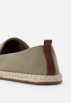 Pier One Rena Espadrille Unisex - Espadrilles - Olive -Pier One 8b1ef3dce9d344a08d816af96a53324d